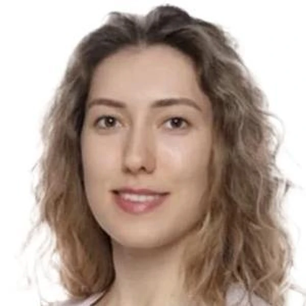Жукова Алина Николаевна — Стоматолог, Москва
