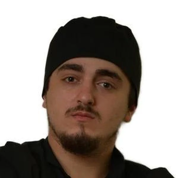 Алиев Давид Магомедович — Стоматолог, Москва