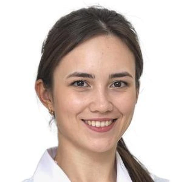 Гасникова Адель Камилевна — ЛОР, Салават