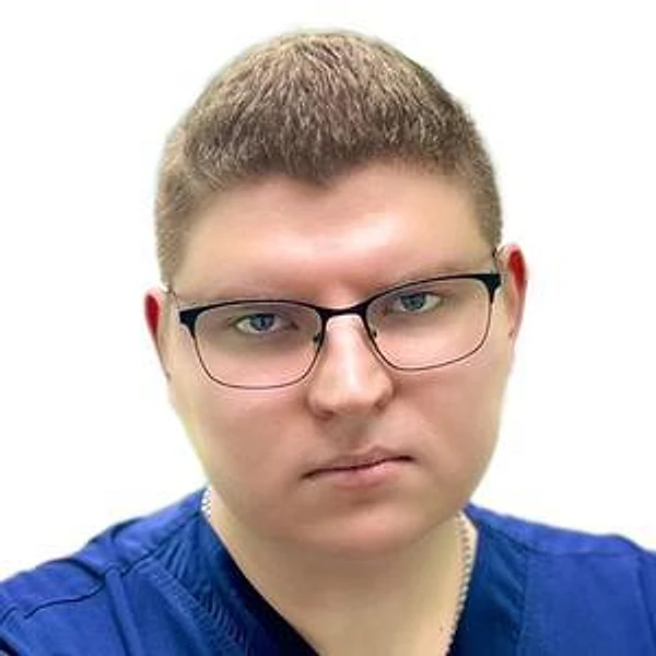Жарко Максим Анатольевич — Стоматолог-хирург, Стоматолог-имплантолог, Омск