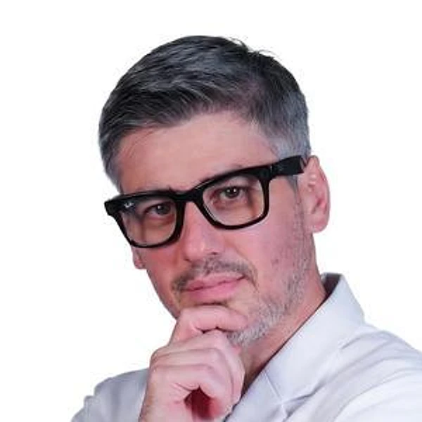 Погосян Давид Ашотович — Хирург, Пластический хирург, Москва