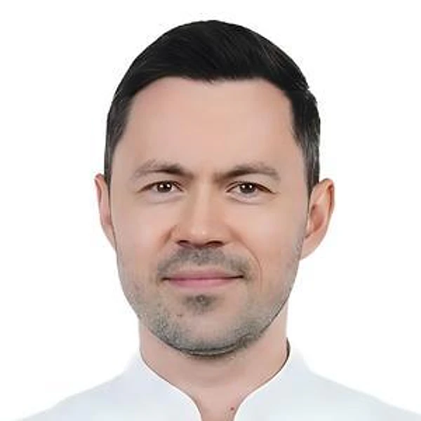 Слесарев Павел Игоревич — Пластический хирург, Москва