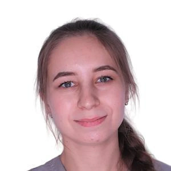 Асейнова Лейсан Фанисовна — Стоматолог, Шумерля