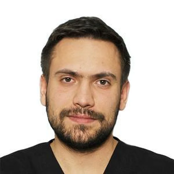 Мартынюк Евгений Сергеевич — Стоматолог-ортодонт, Москва