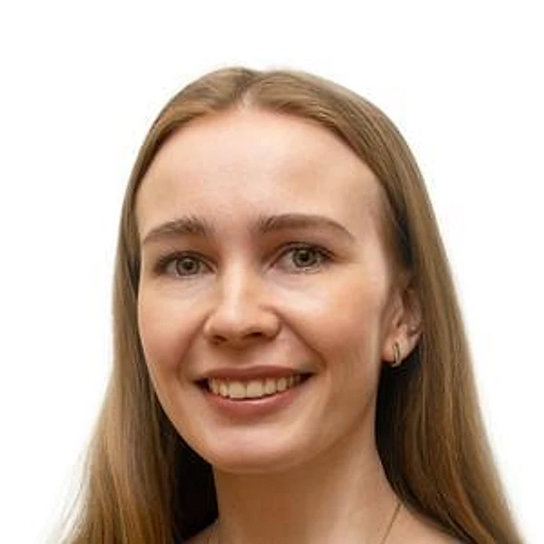 Чечеткина Алина Евгеньевна — Стоматолог-хирург, Санкт-Петербург