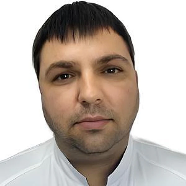 Ефремов Максим Григорьевич — Стоматолог, Гатчина