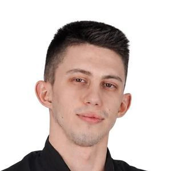 Новиков Артём Александрович — Стоматолог, Брянск