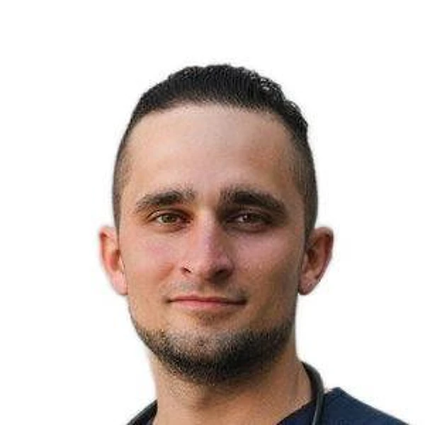 Михайлов Кузьма Викторович — Хирург, Большой Камень