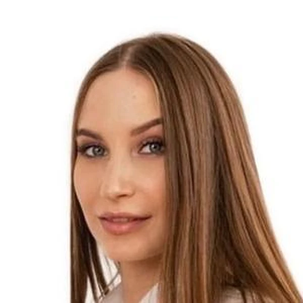 Мельникова Анна Васильевна — Стоматолог, Уссурийск