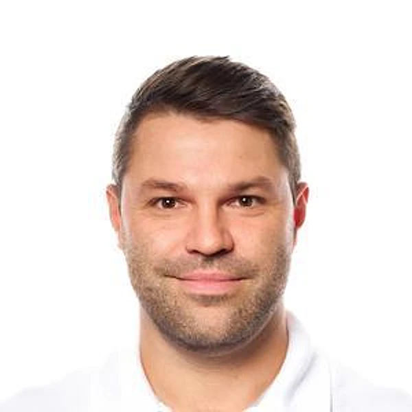 Хорошавин Денис Васильевич — Стоматолог-хирург, Пародонтолог, Стоматолог-имплантолог, Казань