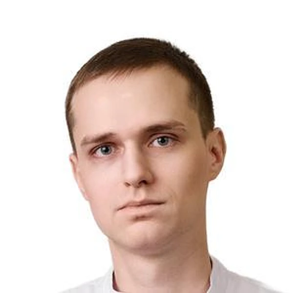 Кухлов Владислав Валерьевич — Пульмонолог, Омск