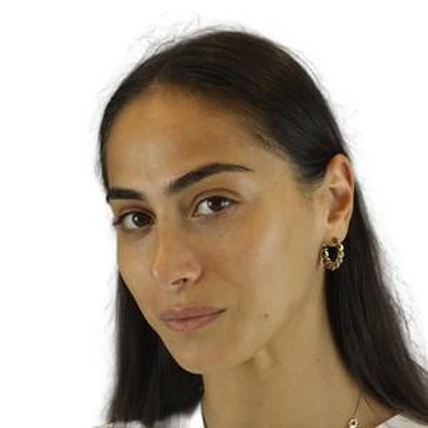 Хагуш Элана Аслановна — Стоматолог, Адлер