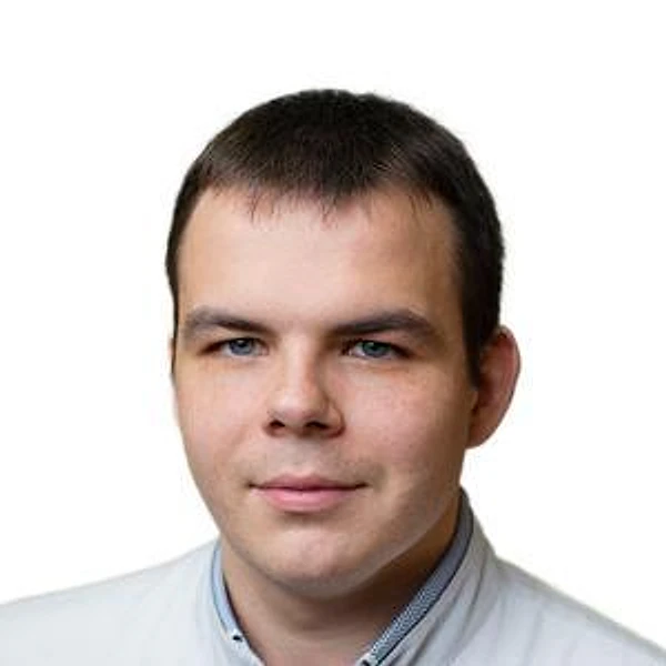 Ушаков Александр Игоревич — Офтальмолог (окулист), Москва