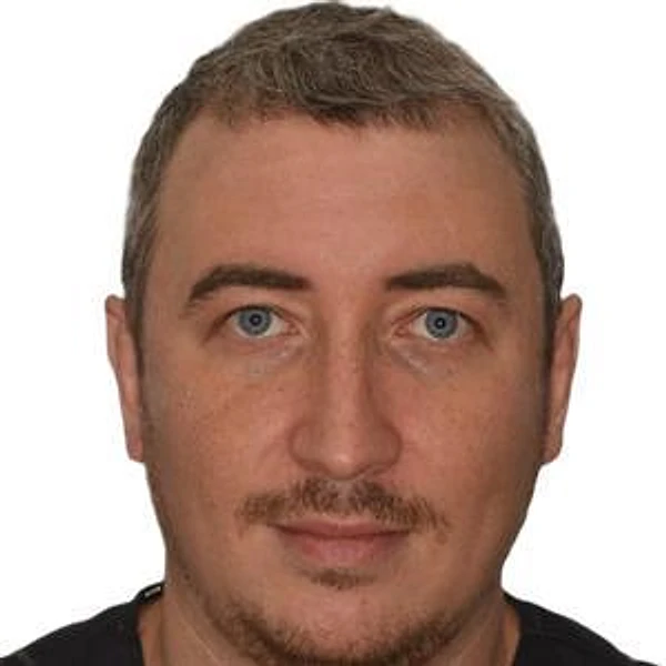 Сабирзянов Ильдар Ильясович — Стоматолог-ортопед, Горячий Ключ
