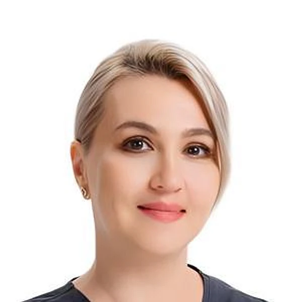 Фоминых Елена Юрьевна — Стоматолог-хирург, Горячий Ключ