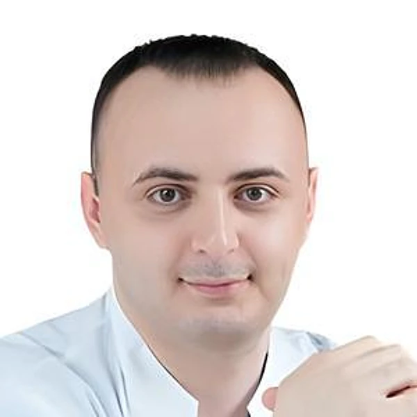 Биганов Руслан Михайлович — Кардиохирург, Москва