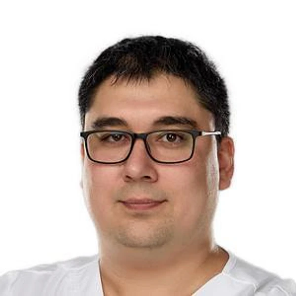 Миникаев Рунар Эдуардович — Флеболог, Лазерный хирург, Малоинвазивный хирург, Хирург, Уфа