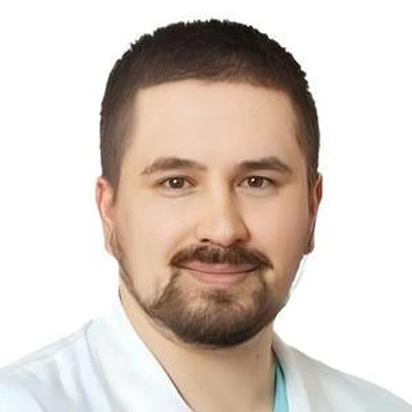 Каменев Роман Олегович — Онколог, Торакальный онколог, Екатеринбург