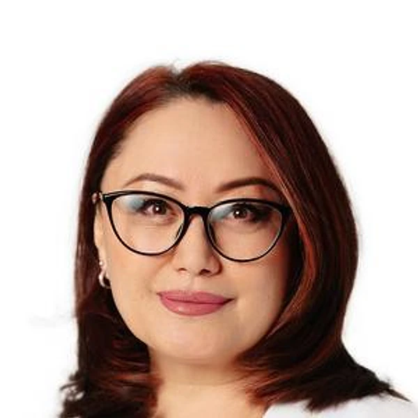 Чжен Елена Иннокентьевна — Врач-косметолог, Чита