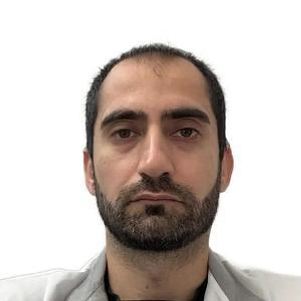 Амирханов Руслан Агитович — Хирург, Врач УЗИ, Флеболог, Красноярск