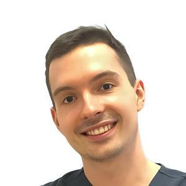 Мартынов Глеб Александрович — Стоматолог, Пародонтолог, Стоматолог-имплантолог, Стоматолог-хирург, Санкт-Петербург