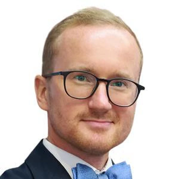 Обушенков Максим Алексеевич — Стоматолог, Москва