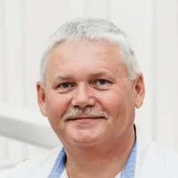 Бобров Юрий Анатольевич — Стоматолог, Киров