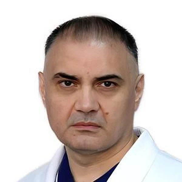 Снегур Радион Юрьевич — Сосудистый хирург (ангиохирург), Москва