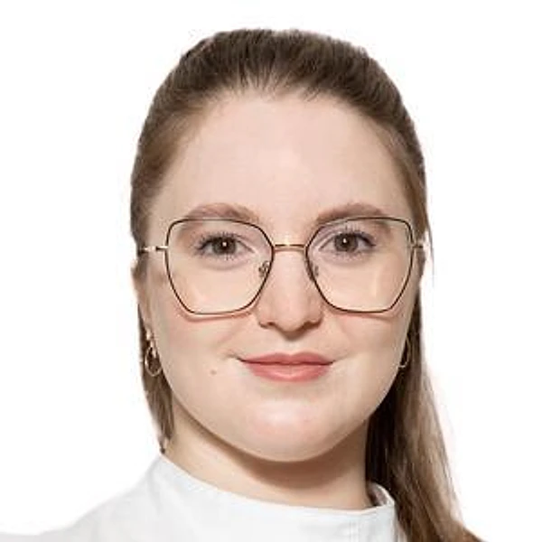 Калинина Полина Артёмовна — Стоматолог, Омск