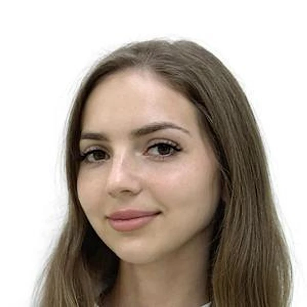 Кирюхина Кристина Евгеньевна — Стоматолог-ортодонт, Волжский