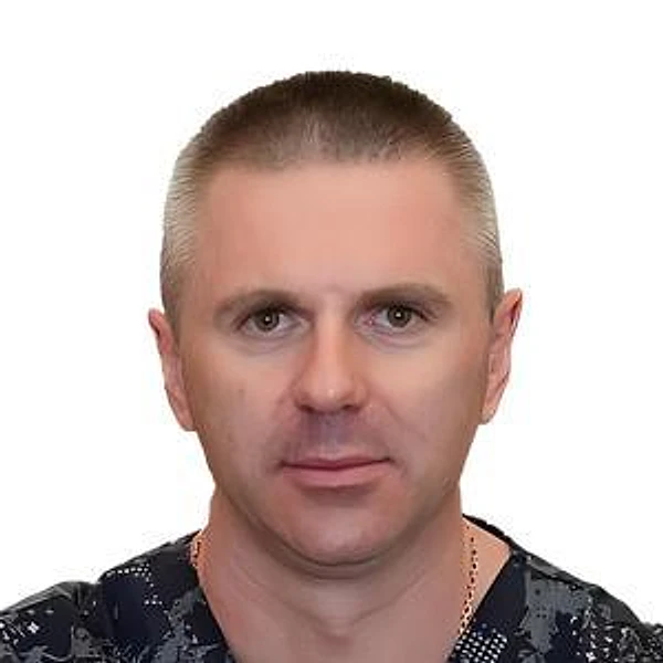 Ельников Роман Сергеевич — Хирург, Курск