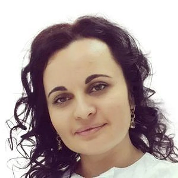 Толмачева Эльвира Ренатовна — Стоматолог, Курск