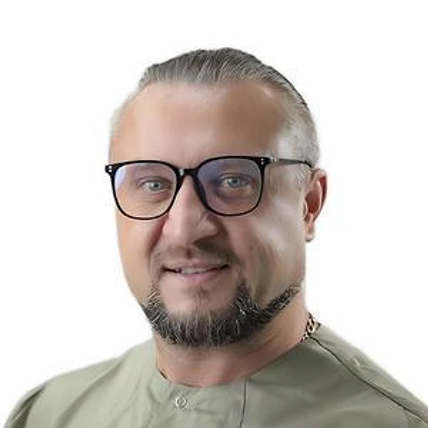Гусев Валерий Васильевич — Стоматолог, Москва