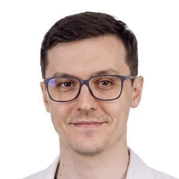 Клементьев Артем Александрович — Трихолог, Дерматовенеролог, Дерматолог, Терапевт, Омск