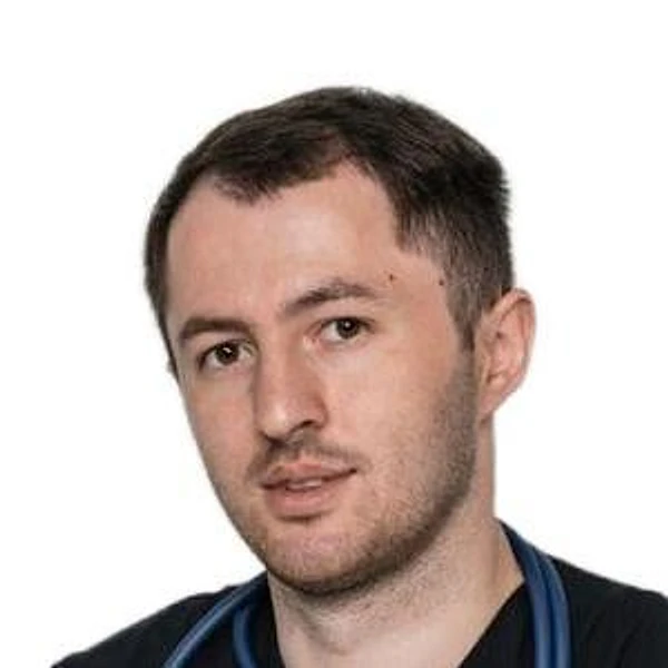 Чапанов Беслан Борисович — Офтальмолог (окулист), Электросталь