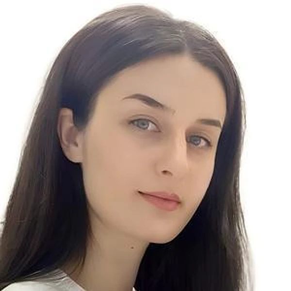 Тотоева Алена Бондоевна — Офтальмолог-хирург, Санкт-Петербург