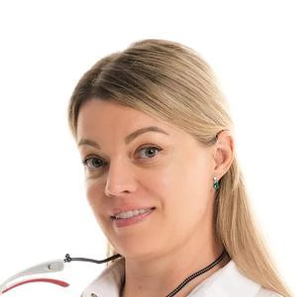 Шишлова Юлия Сергеевна — Стоматолог, Стоматолог-эндодонтист, Красногорск