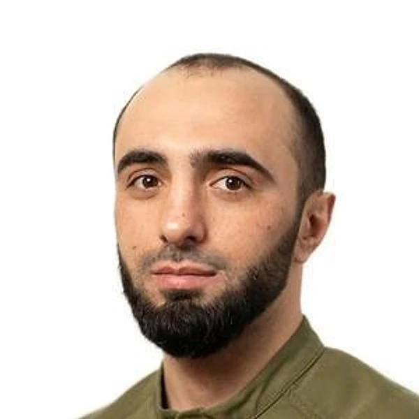Бургуев Джамал Юсупович — Стоматолог-хирург, Детский стоматолог-хирург, Стоматолог, Стоматолог-имплантолог, Стоматолог-ортопед, Сургут