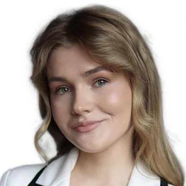 Ломакина Элана Сергеевна — Стоматолог-ортодонт, Москва