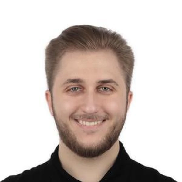 Дажин Арсений Сергеевич — Стоматолог, Москва
