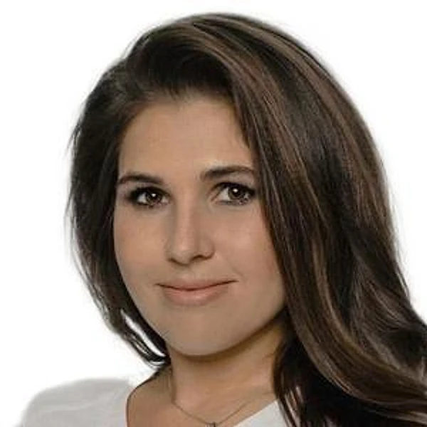 Яхина Лиана Петровна — Стоматолог-имплантолог, Стоматолог-хирург, Казань