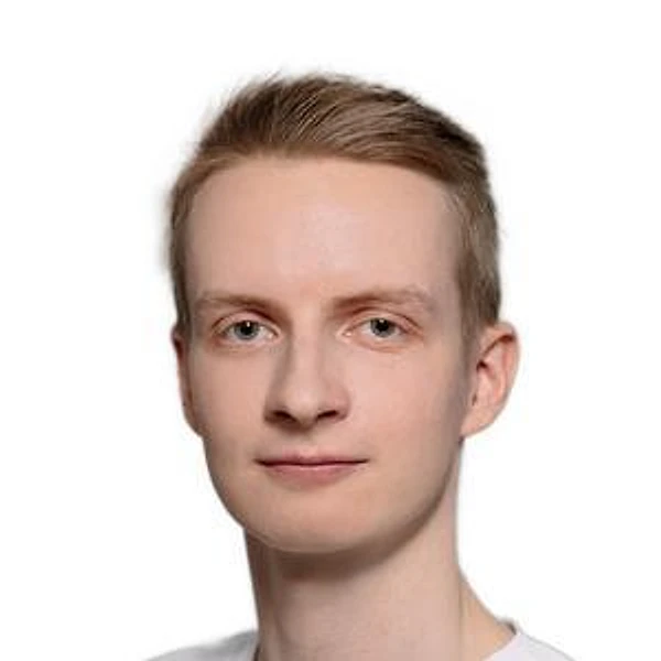 Осипенко Максим Алексеевич — Стоматолог-хирург, Москва