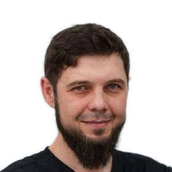 Пугоев Умар Абабукарович — Стоматолог-ортопед, Махачкала