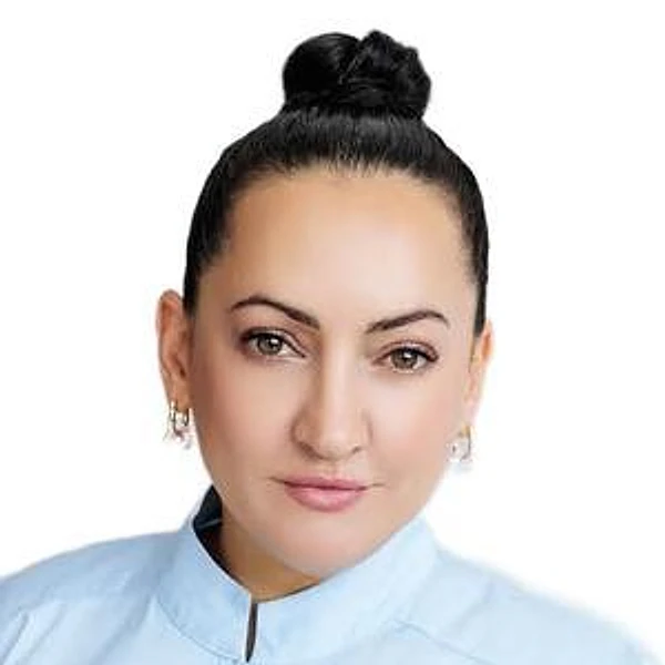 Мунаева Альбина Альбертовна — Пластический хирург, Самара