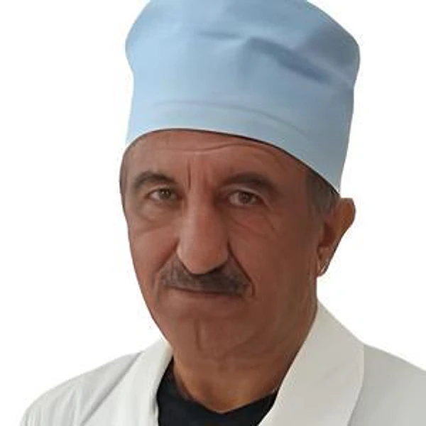 Мангасарян Гагик Хоренович — Стоматолог, Кольчугино