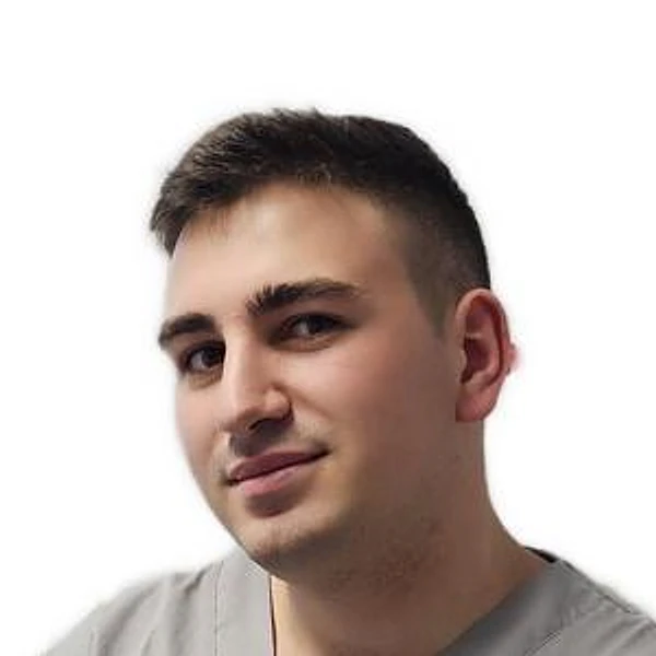 Бедняков Руслан Александрович — Стоматолог, Судак