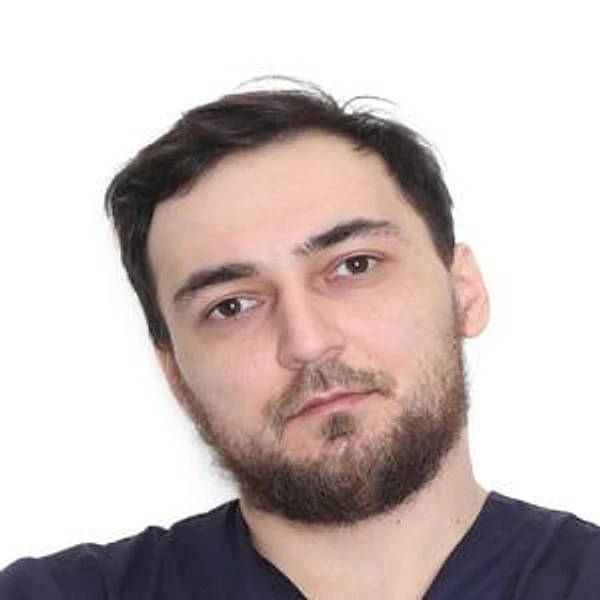 Алалаев Марат Магомедович — Стоматолог-имплантолог, Стоматолог-хирург, Челюстно-лицевой хирург, Владимир