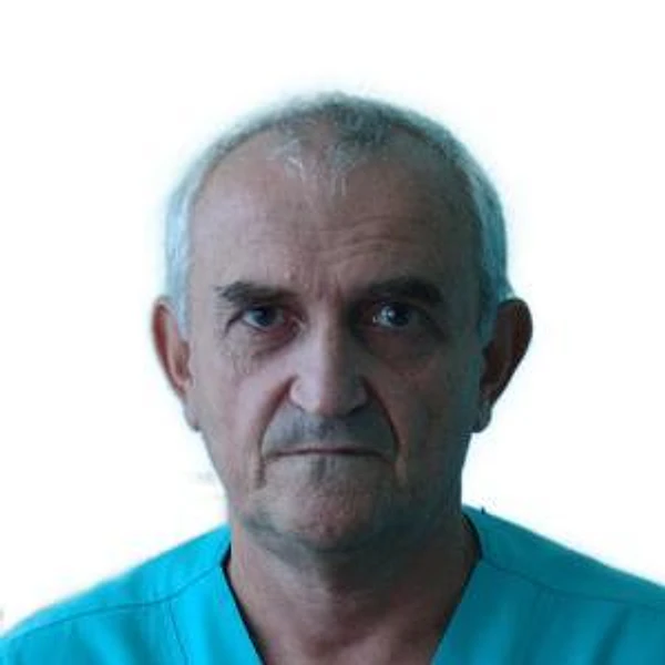Батазов Геннадий Геннадьевич — Терапевт, Алушта