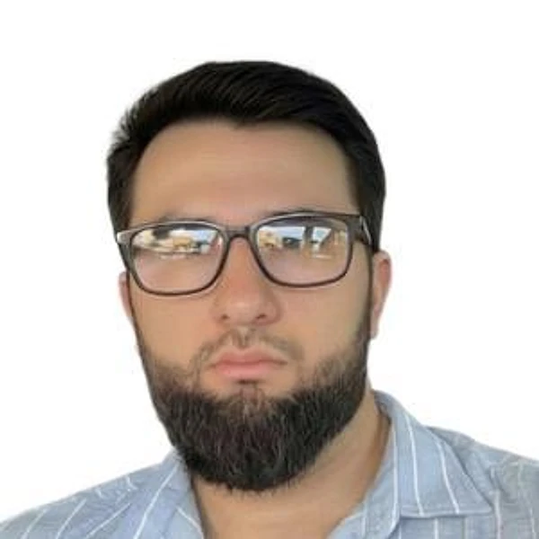 Умурзаков Абдумалик Шухратжонович — Хирург, Тюмень
