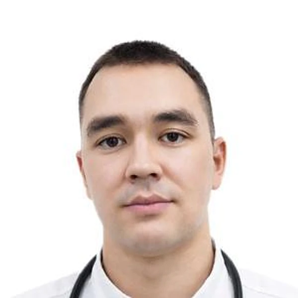 Карпов Илья Сергеевич — Уролог, Вятские Поляны
